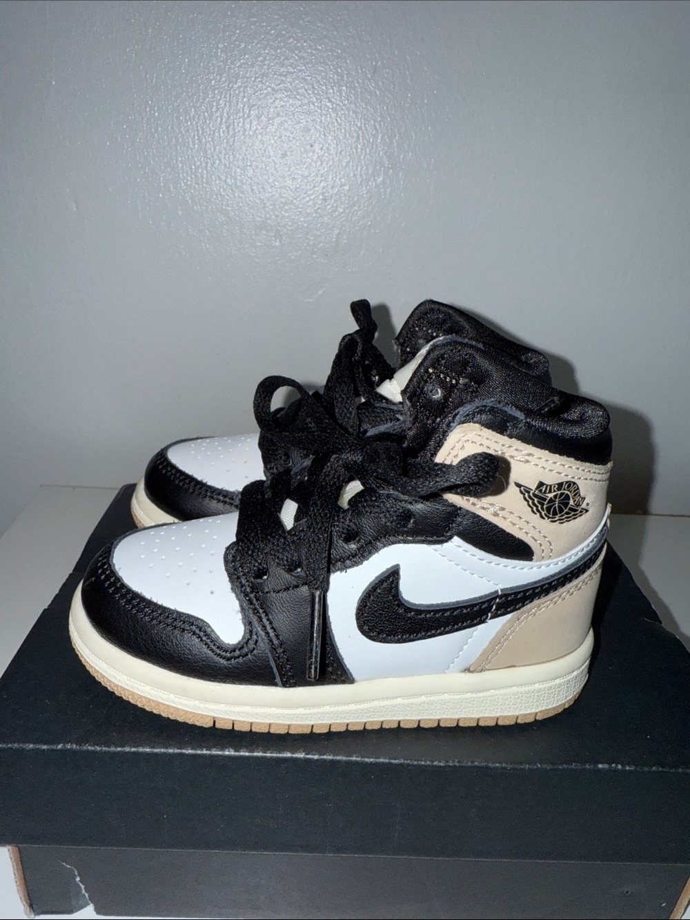 Jordan 1 Retro high OG Black and White Toddler High-Top Sneakers